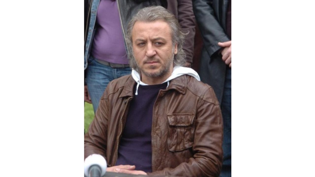 Barış Falay, Kocaeli Büyükşehir Belediyesi Şehir Tiyatrosu'ndan istifa etti