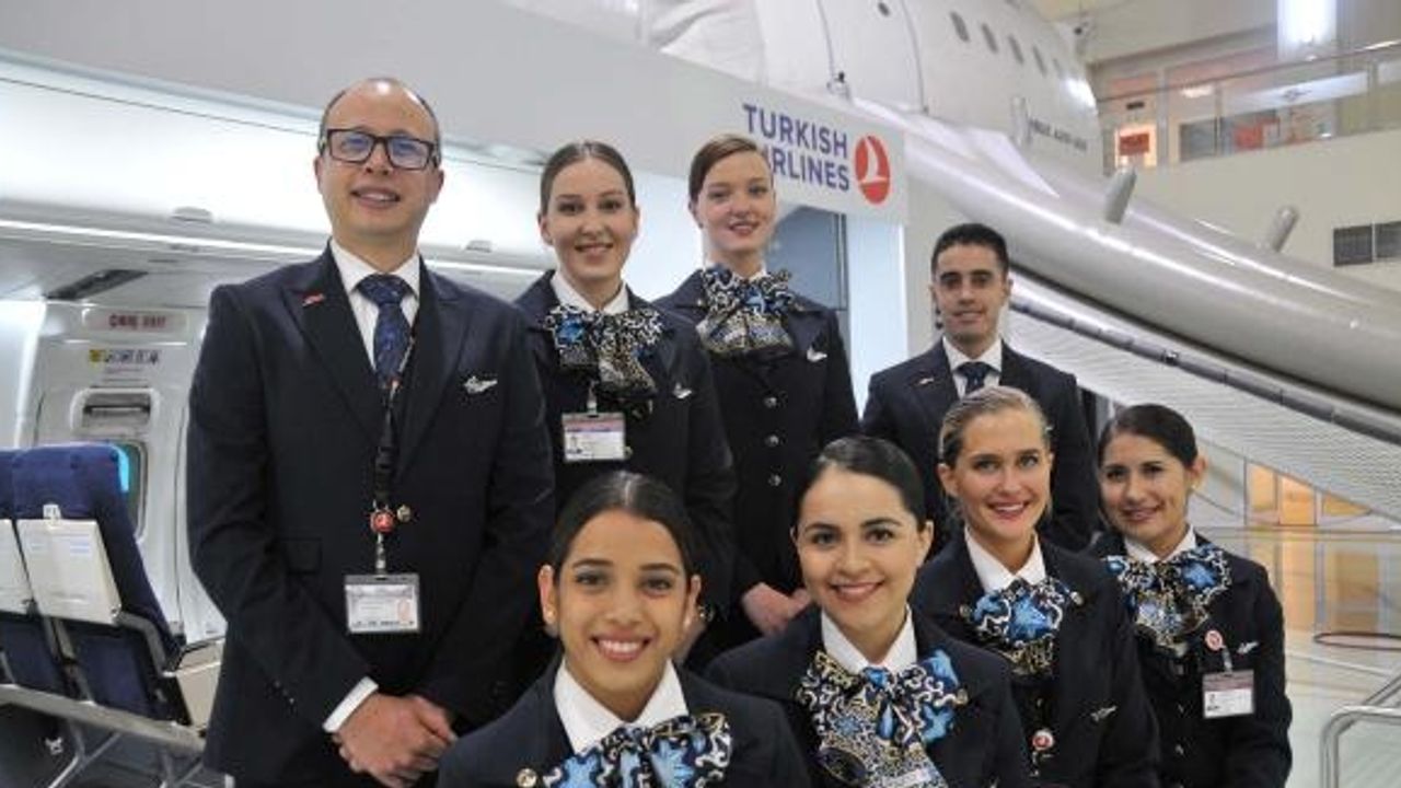 THY'nin  "Yabancı kabin memurları" ilk uçuş için sabırsız