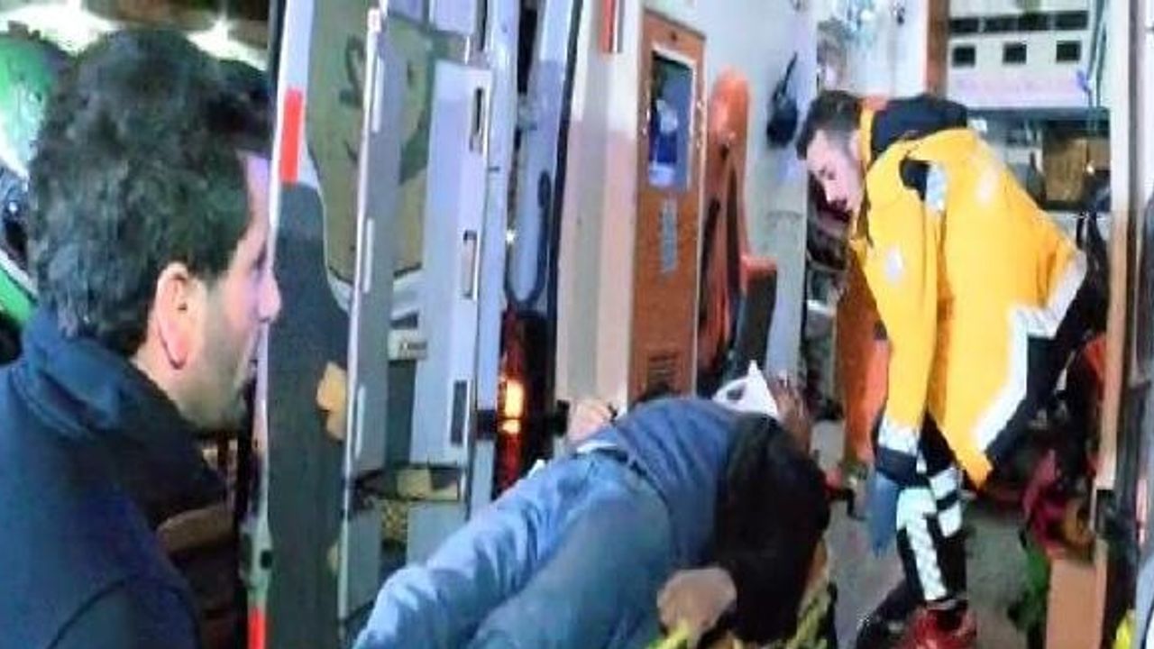 TEM Seyrantepe'de 6 aracın karıştığı kaza; 1'i ağır 8 yaralı (2)