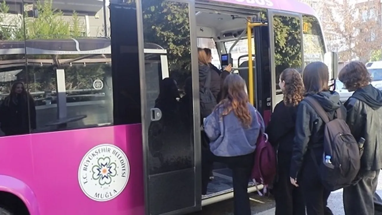 Muğla Büyükşehir'den 'mor otobüsü' atağı