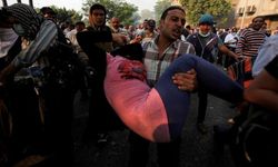 Mısırda 39 kişi gerçek mermiyle öldürüldü.
