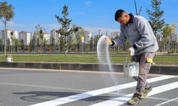 Malatya'da trafik güvenliği için yol çizgi çalışması yapıldı