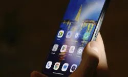 Çocuklar internette daha fazla zaman geçirirken ebeveynler güvenlik için yeni arayışta