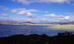 ASKİ'den Çamlıca Barajı'na yüzer su pompası