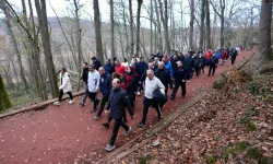 Bakan Tekin öğretmenlerle doğa yürüyüşü yaptı
