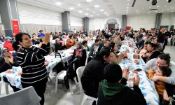 Başkan Eşki, Bornovalılarla yılbaşı yemeğinde buluştu