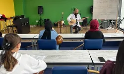 Çayırova'da bağlama kurslarına yoğun ilgi