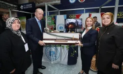 Cumhurbaşkanı Erdoğan'a Başkan Tekin'den özel hediye