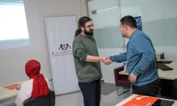 İzmir'de 53 engelli çalışma hayatına katıldı