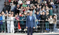Kocaeli'de Başkan Çiftçi basketbolsever miniklerle buluştu