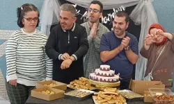 Sakarya'da özel çocuklara kemençe ve horonla doğum günü coşkusu