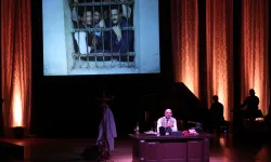 Nazım Hikmet'in dizeleri sahneye taşındı