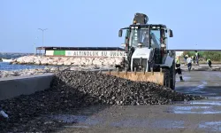 Balıkesir Büyükşehir'den Körfez'de tam kadro müdahale