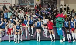 Bursa Nilüfer'in sultanları zorlu maçı kazandı