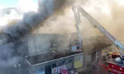 İzmir Buca'daki işyeri yangını kontrol altına alındı