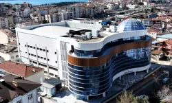 Kocaeli'de Derince Belediyesi yeni hizmet binası tamamlanıyor