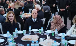 Başkan Bozbey kendi mahallesinde komşularıyla iftar yaptı