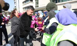 Bursa Büyükşehir'den kadınlar çiçek jesti