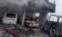 Düzce'de garaj yangınında 6 araç kullanılamaz hale geldi