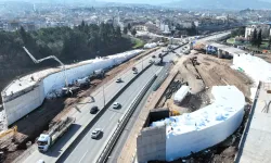 Kocaeli'de Başiskele Kavşağı'nın silueti ortaya çıkıyor