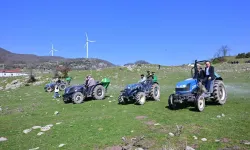 Manisa Kırkağaç'ta meralara gübre desteği