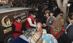 Mersin Büyükşehir'den Kadir Gecesi'nde lokma ikramı