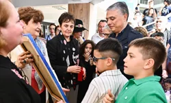 Antalya Muratpaşa'da 'Geleceğin Renkleri' kapılarını açtı