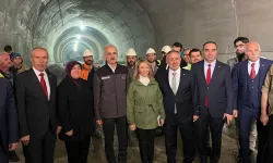 Bakan Uraloğlu'nda T26 tüneli sahasında kritik inceleme