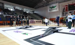Bursa İnegöl'ün mucitleri robotlarını yarıştırdı