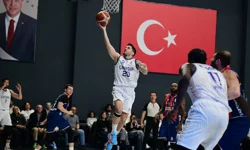 Çayırova şampiyonluk yolunda bir engeli daha aştı