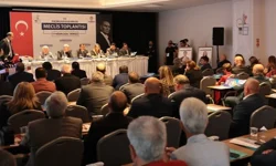 Ege Belediyeler Birliği'nde Başkan Çavuşoğlu güven tazeledi