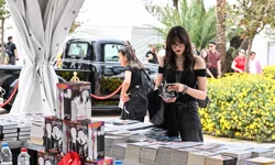 İZKİTAP'ta edebiyat şöleni yaşanıyor