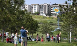 İzmir Bornova'da gökyüzü uçurtmalarla şenlenecek
