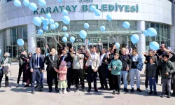 Konya Karatay'da mavi balonlar gökyüzüne bırakıldı
