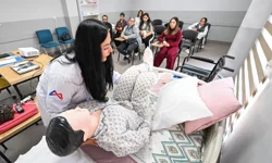 Mersin Büyükşehir'den ücretsiz hasta ve yaşlı bakım kursu