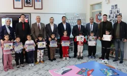 Öğrencilere okuma kitabı desteği