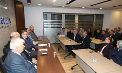 Trabzon'da Başkan Genç'ten Hizmet-İş'e ziyaret