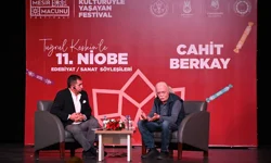 Usta sanatçı Cahit Berkay Manisalılarla buluştu