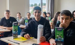 Yıldırım'da plastiğe fren: 31 okula arıtma, 32 bin öğrenciye matara