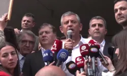 Özgür Özel: CHP sokakta, meydanda, yoldadır... Geri gelmek üzere çıkıyorum!