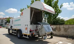 Ankara Keçiören'de konteynerler tek tek yıkanıyor