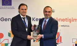 'Genç Dostu Yerel Yönetişim Zirvesi'nde ABB'ye ödül