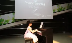 Kocaeli'de GESMEK kursiyerlerinden piyano dinletisi
