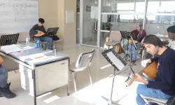 Malatya'da bağlama sevgisi kültürleri buluşturuyor