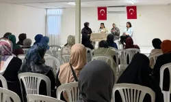 Sakarya Akyazı'da kadınlara rehberlik eden buluşma