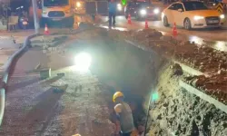Ayvalık'ta kanalizasyon hattındaki göçük 36 saatte giderildi