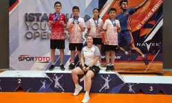 Bursa Büyükşehirli badmintonculardan 6 madalya