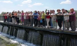 Denizli Büyükşehir'den kırsaldaki kadınlara kültürel yolculuk