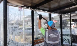 Sakarya Büyükşehir 16 ilçede durakları tek tek temizliyor