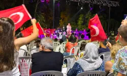 Bursa Kültürpark'ta zafer türküleri yankılandı